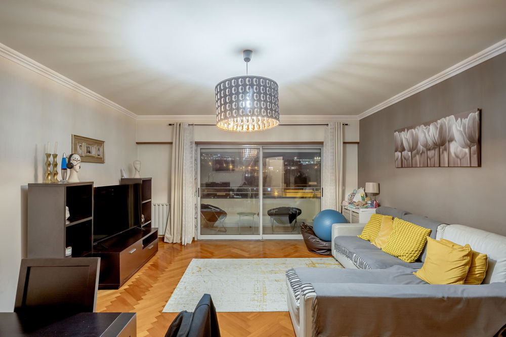 2-bedroom apartment garage in Leião, Porto Salvo Oeiras 2300095612