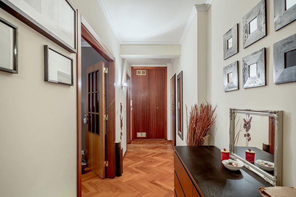 2-bedroom apartment garage in Leião, Porto Salvo Oeiras 2300095612