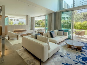 T4 villa with swimming pool and parking in Cascais 429959043