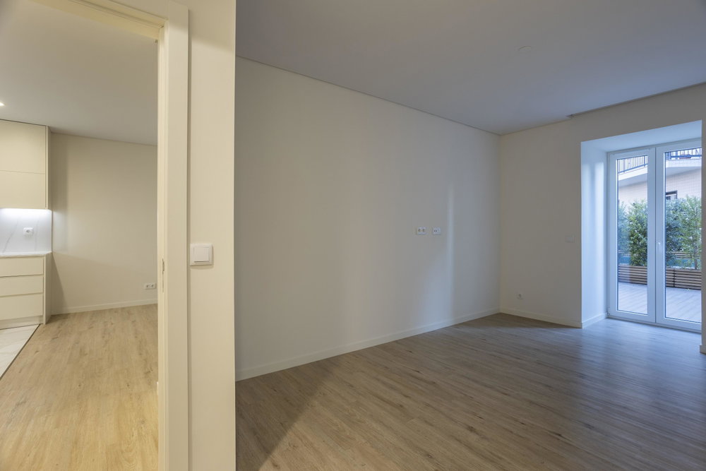 Apartment For Sale in Campolide 365019783