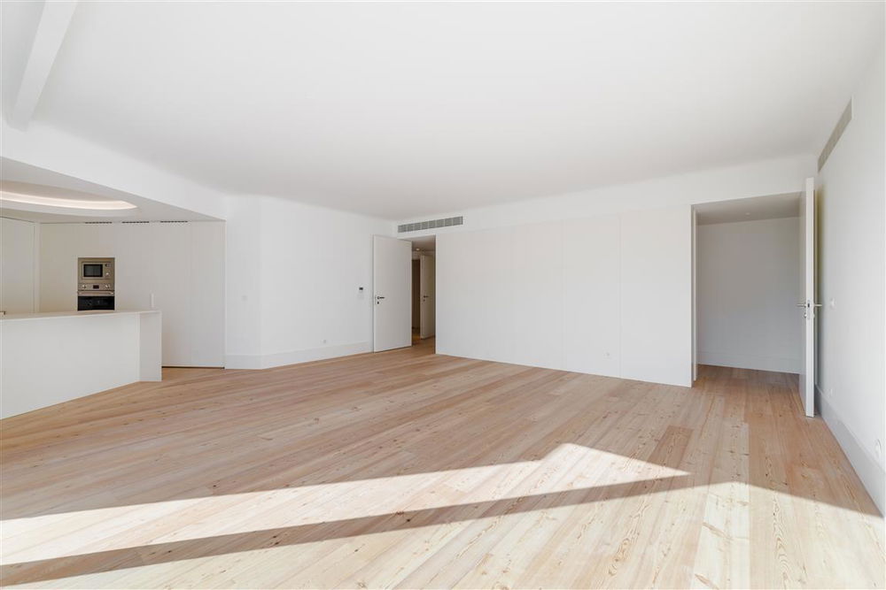 3 bedroom apartment with terrace, Bonjardim, in the center of Porto 3915088895