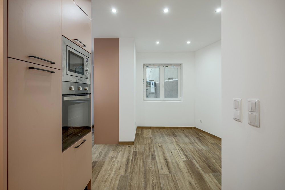 2-bedroom apartment with terrace in Lapa, Lisbon 3621850107