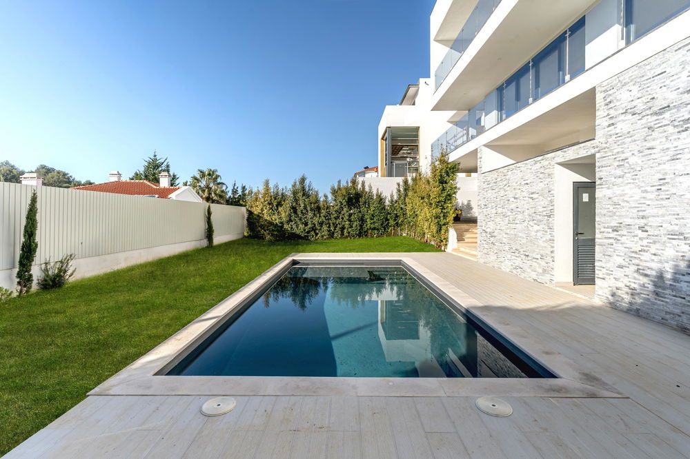 5-bedroom villa with garden and pool, Cascais 58347045