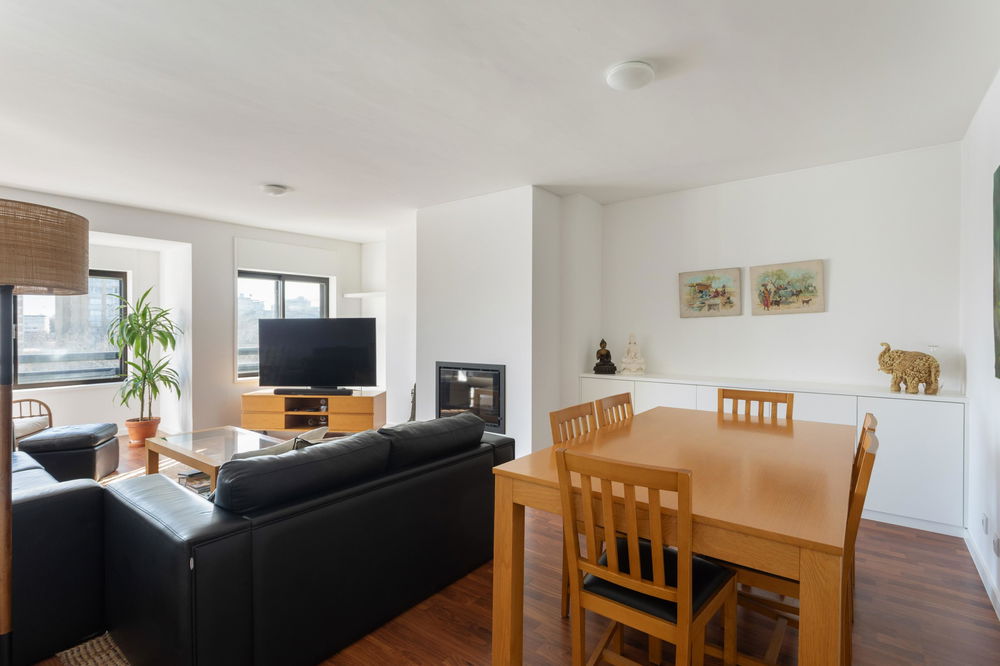 3-bedroom apartment with balcony Pinheiro Manso Porto. 1489668988