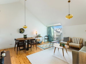 2-bedroom apartment with terrace in Lisbon 814390770