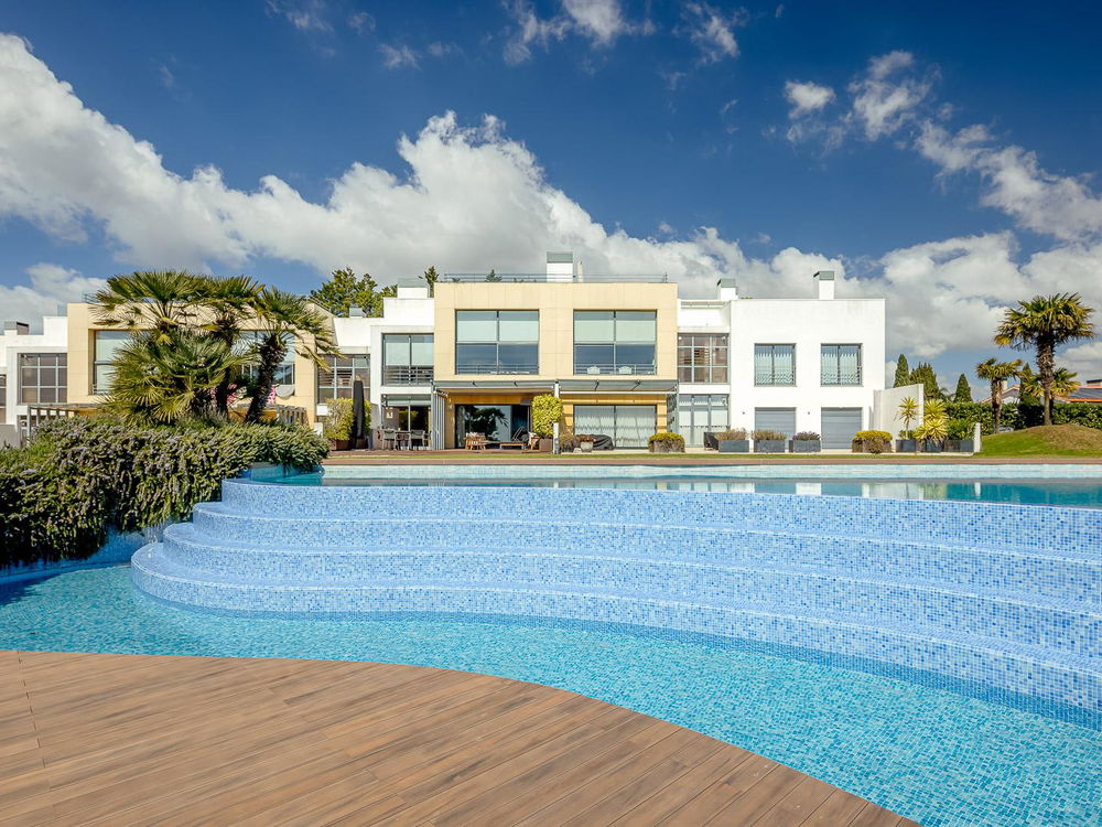 3bedroom apartment with parking, in Cascais 2042954100