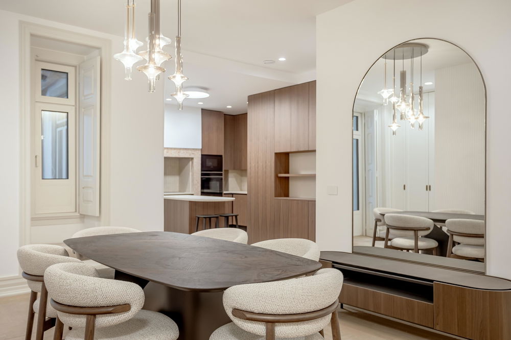 3bedroom apartment with balcony, in Avenidas Novas, Lisbon 1743548882