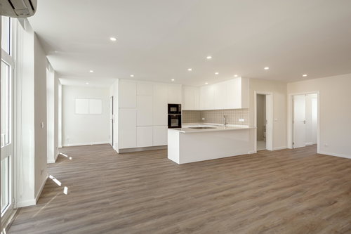 1bedroom apartment with garage, in Rato, Lisbon 1457357255