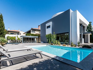 5+2-bedroom villa with garden and pool in Estoril Cascais 1967962200