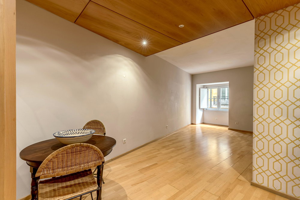 2-bedroom apartment in the heart of Chiado, Lisbon 952545080