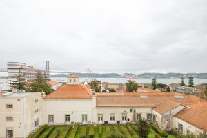 2-bedroom apartment with garage, in Alcântara, Lisbon 2278504117