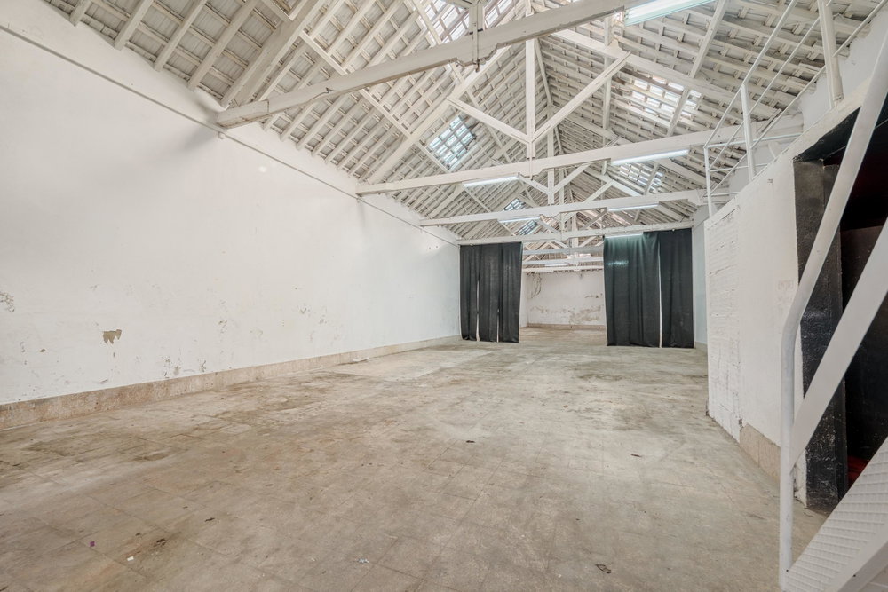 Warehouse / villa, in Marvila, Lisbon 4256064335