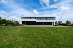 Moradia T5 com jardim e piscina Barcarena, Oeiras 2297230135