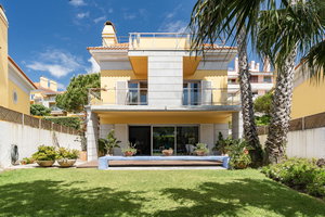 4+1-bedroom villa garden and pool in Estoril, Cascais 1232411144