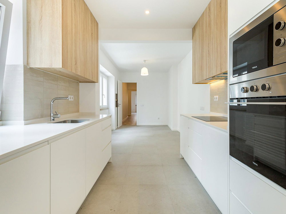 3+1 bedroom apartment, renovated, Campo Pequeno Lisbon 828574320