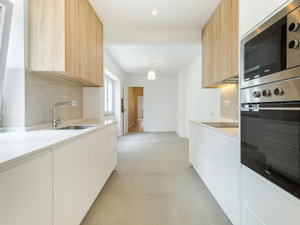 3+1 bedroom apartment, renovated, Campo Pequeno Lisbon 828574320