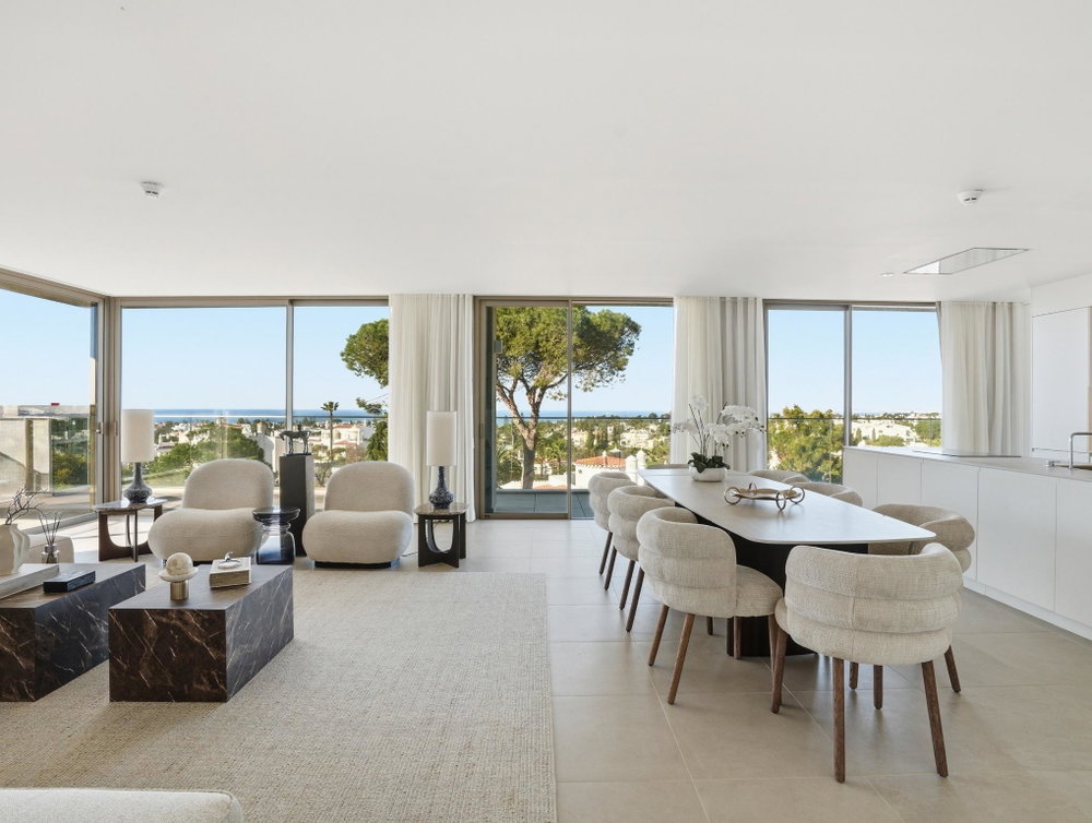 4-bedroom apartment with sea view, in Carvoeiro, Algarve 2398004575