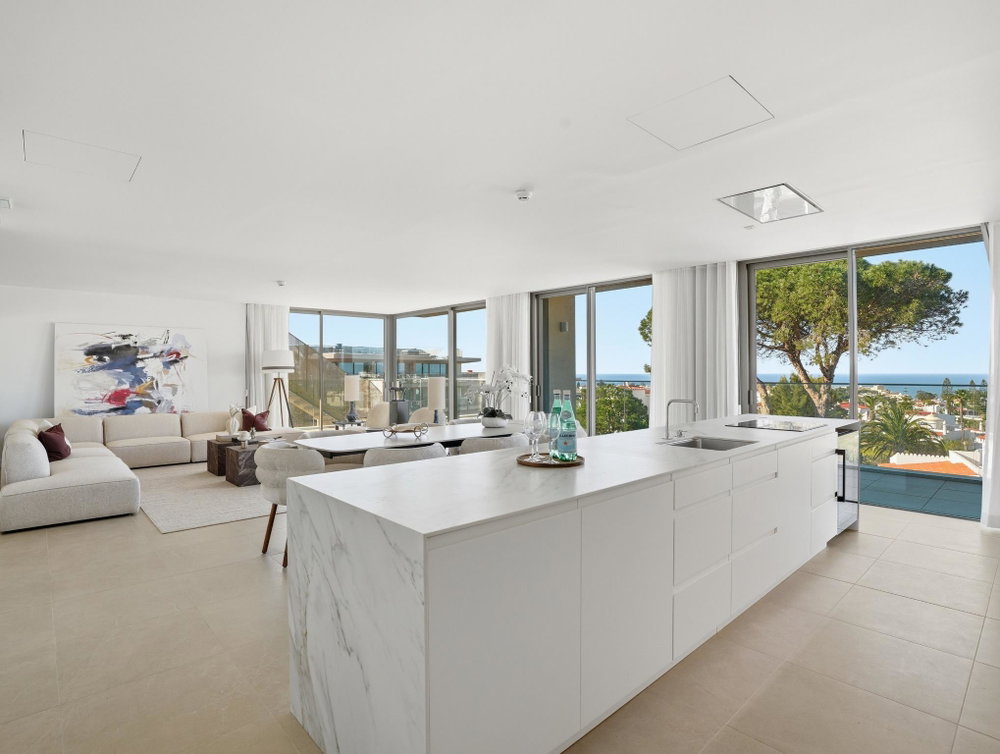 4-bedroom apartment with sea view, in Carvoeiro, Algarve 2398004575