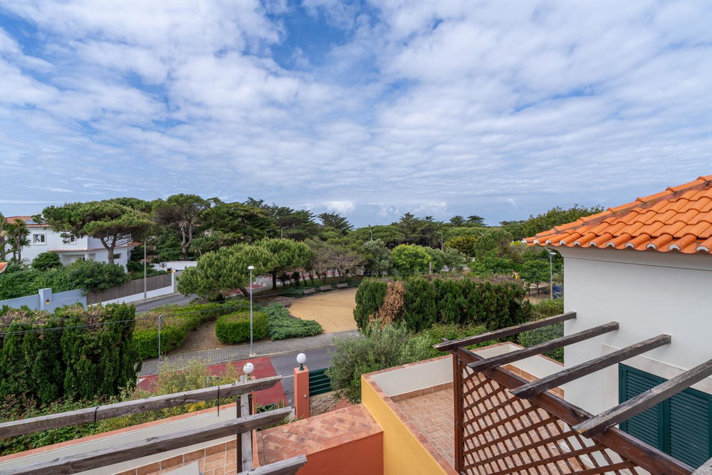 Moradia T4+1 com jardim na Areia em Cascais 3821794994