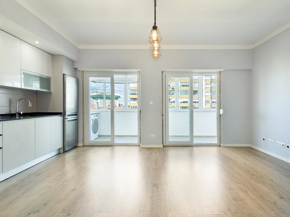 1-Bedroom Apartment with Balcony in Lumiar, Lisbon 835054507