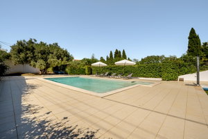 Three-bedroom semi-detached villa with swimming pool and garage, in the Algarve 3860412857