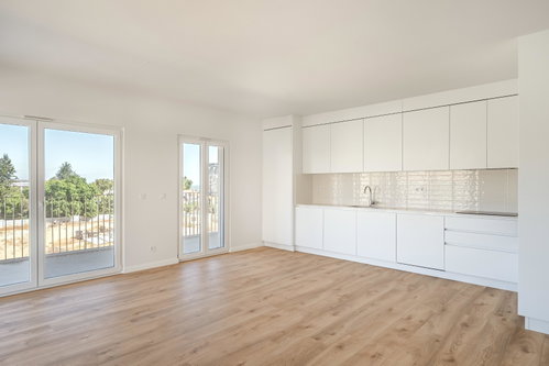 3 Bedroom apartment with balcony, in Barreiro 3443725909