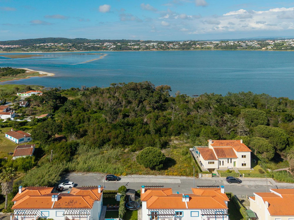 Land for construction of a 4-bedroom villa, in Óbidos 134498431