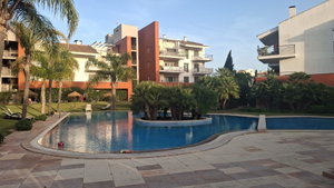 2-bedroom flat with parking in Vilamoura, Algarve 1362810557