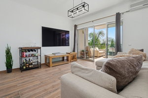 2-bedroom flat with parking in Vilamoura, Algarve 1362810557