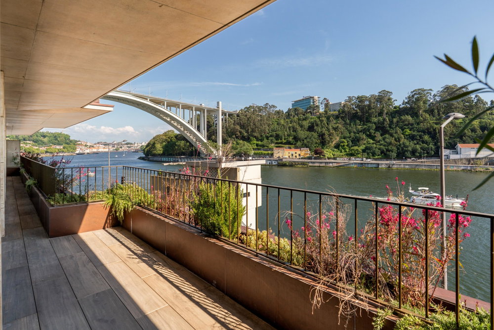 3-bedroom apartment on the riverfront, in Massarelos, Porto 727890551