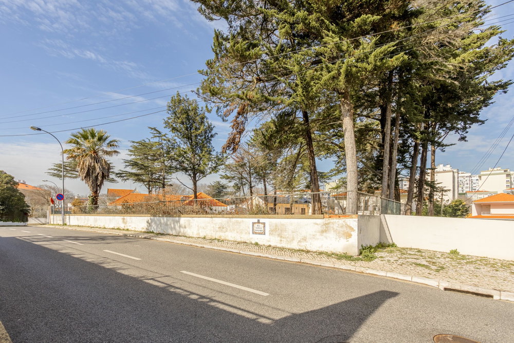 Land with approved project for detached house, Oeiras 374180469