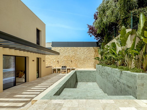 3+1 bedroom villa with garden, swimming pool and garage in Estoril 1662086487