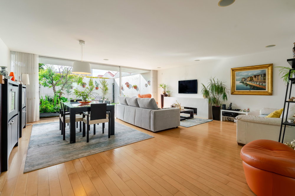 4-bedroom villa, with garden and garage, in gated community, Porto 536337116