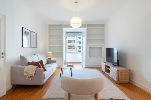 Renovated 5-bedroom apartment in Avenidas Novas, Lisbon 3529108152
