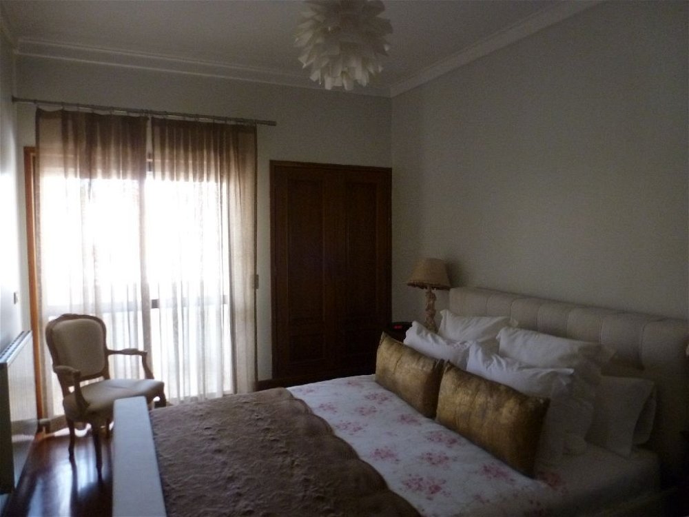 6+1-bedroom apartment, two parking spaces, Areeiro 4143989324