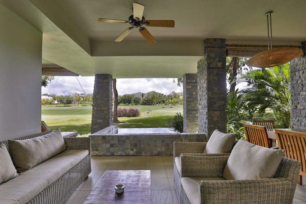 Ground floor apartment for sale in a golf estate in Beau Champ, on the east coast of Mauritius 2178656844