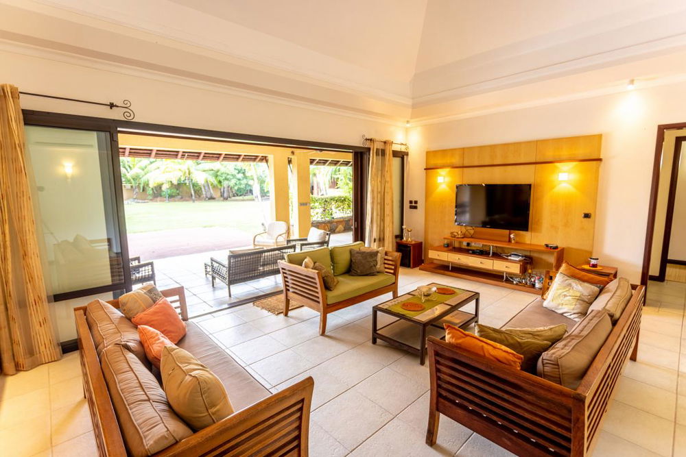 Superb villa for sale at Tamarina Golf Estate, Tamarin, Mauritius 2049023404