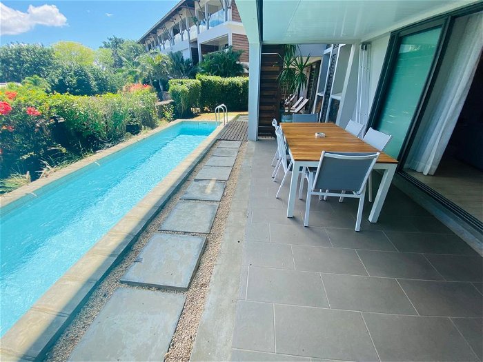 Beautiful ground floor apartment with private pool for sale in Tamarin, Mauritius 3166971835