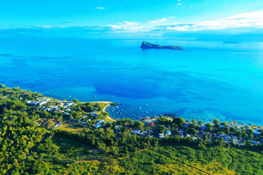 For sale, luxury apartment in a unique water village in Cap Malheureux, Mauritius 3020952108