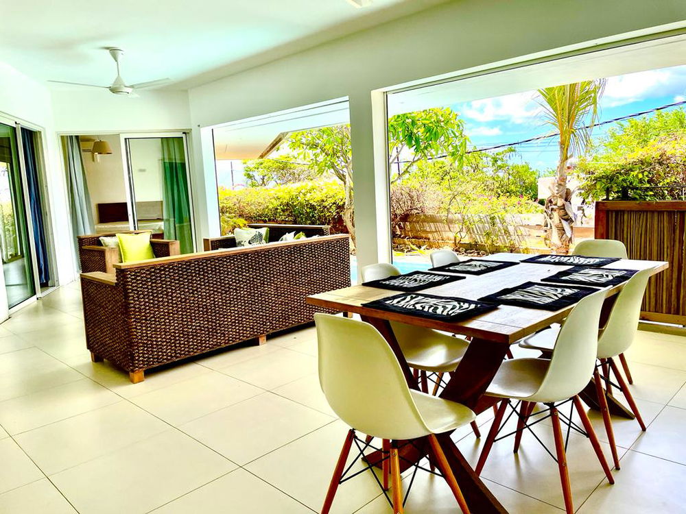 Beautiful detached house with private swimming pool for sale in the heights of Tamarin, Mauritius 2956076861