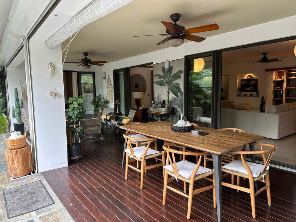 Spacious Apartment with Private Pool for Sale in Rivière Noire, Mauritius 4271419830