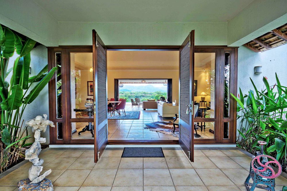 Prestigious villa for sale in a private golf estate in Tamarin, Mauritius 835405706