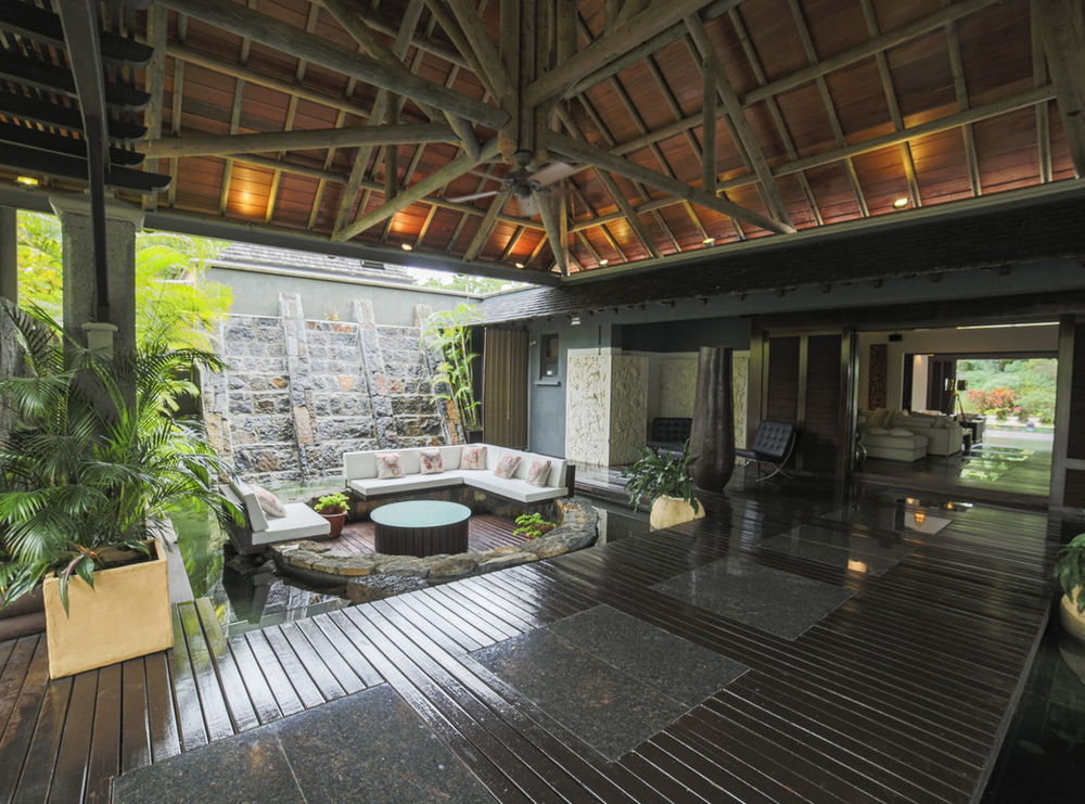 Luxury villa for sale with access to golf and beach club in Tamarin, Mauritius 1101116165