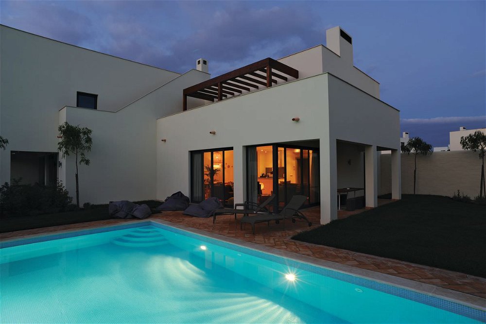 2 bedroom villa in Luxury Resort with Swimming Pool and Garden. 2953046904