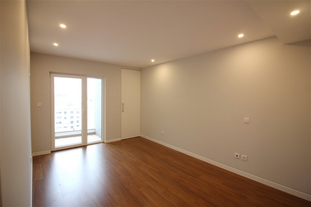 3 bedroom apartment in Carcavelos 1317103045