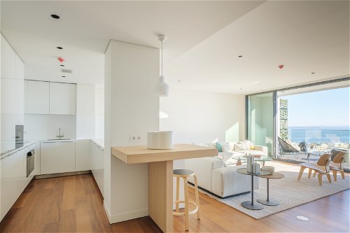 Apartment with river view inserted in private condominium in Parque das Nações 3699304409
