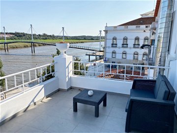 Totally refurbished building, on the waterfront of Alcácer do Sal 2422098668