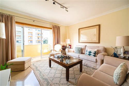 4 bedroom apartment with 2 suites in Jardins da Parede 167817714
