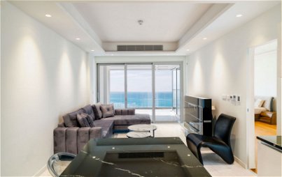Sea Front Luxury Apartment 1299826874