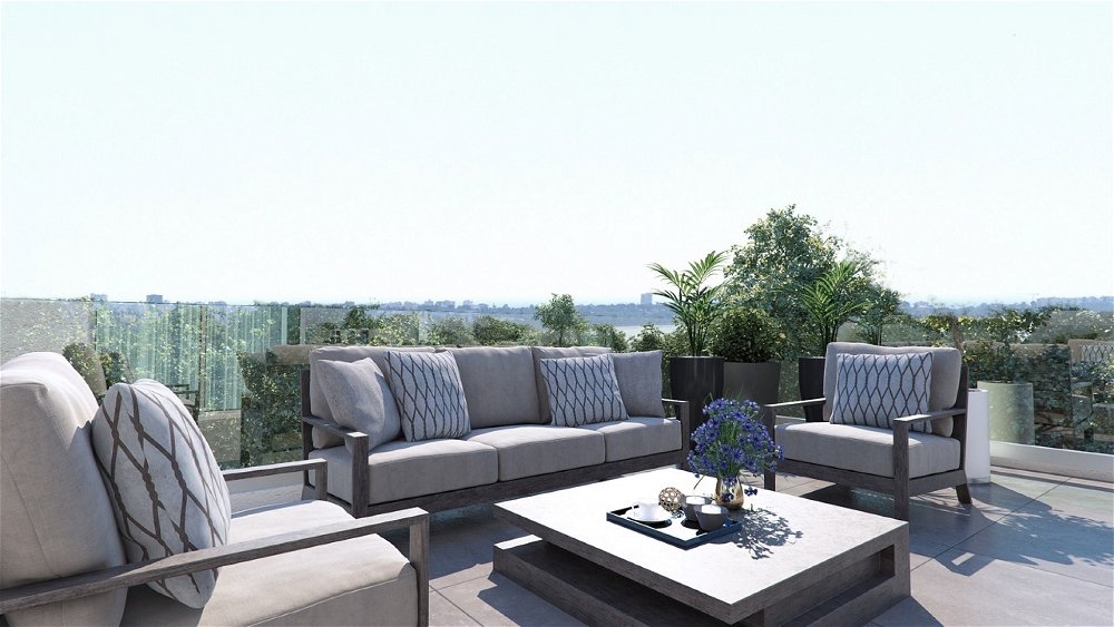 Gorgeous Penthouse with Huge Roof Garden 764577956